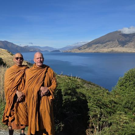  Lake Wanaka.