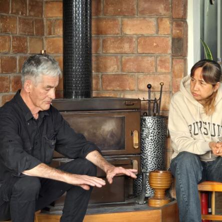  Rob and Chunya doing what good couples do - talk.